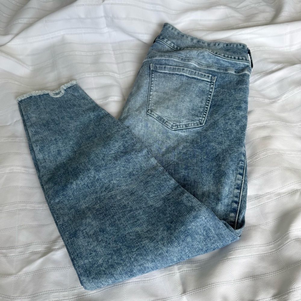 Torrid Women's Feel The Fit Blue Denim Jegging - 18T - NWOT